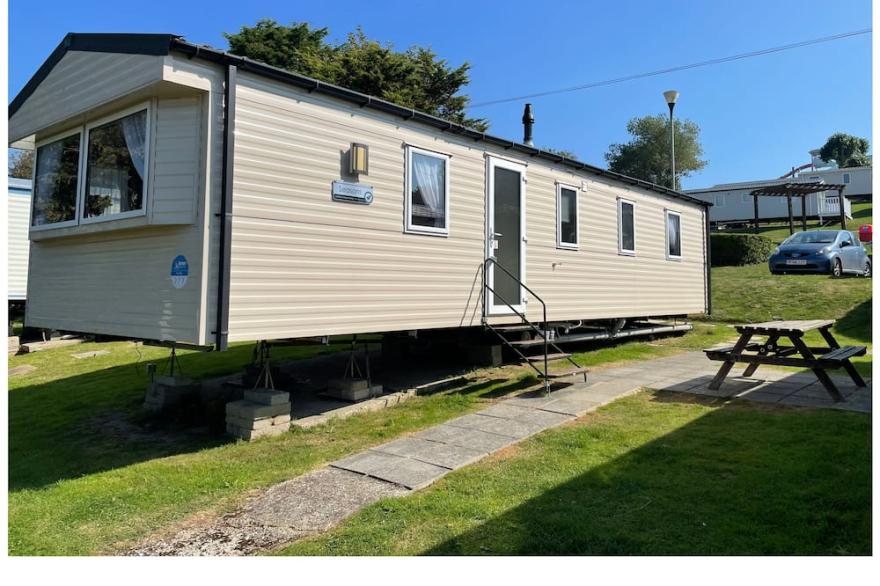Cosy 3-Bed Caravan,combe haven st Leonards on sea