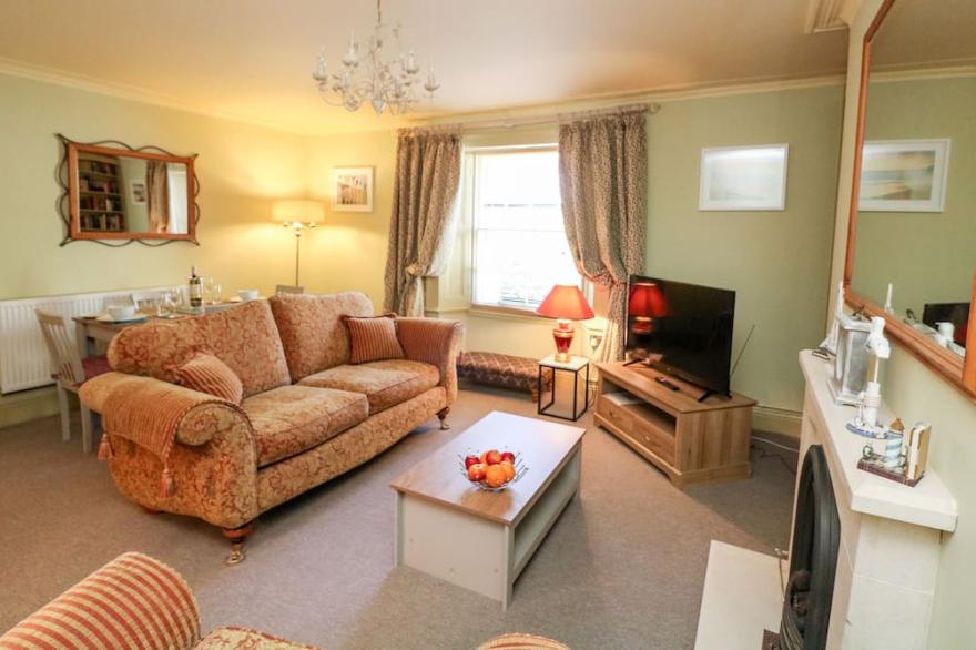 DRAKE'S RETREAT, romantic, with a garden in Plymouth