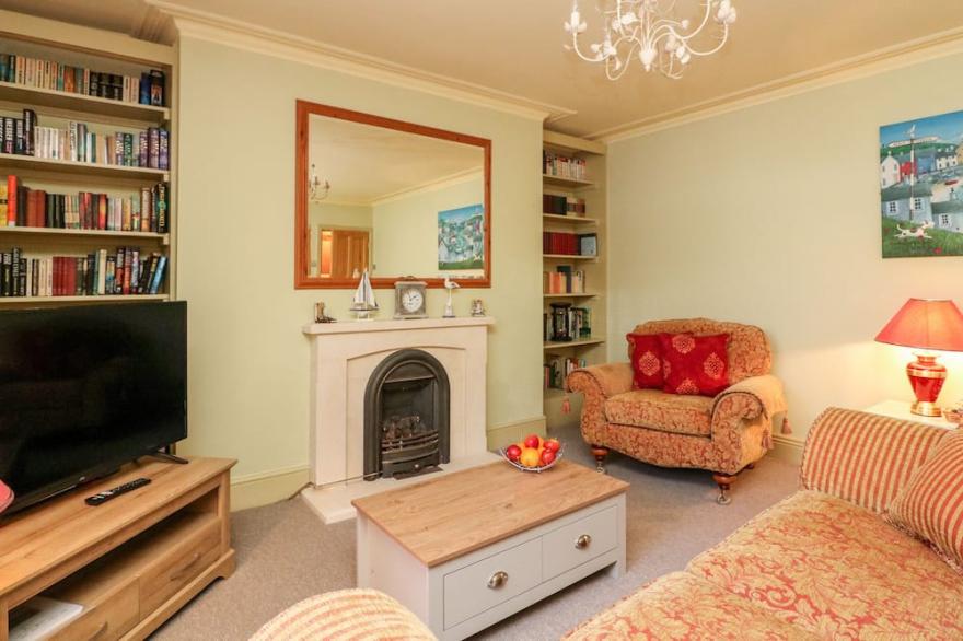DRAKE'S RETREAT, romantic, with a garden in Plymouth