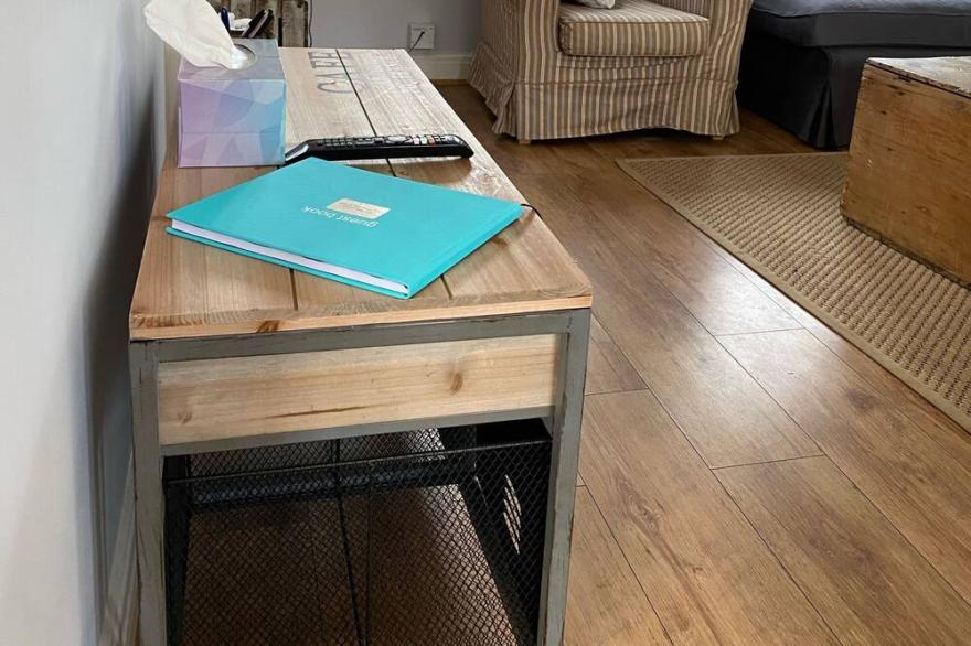 Shell Cottage@The Bay luxury seaside retreat, dog friendly, beach, pool, gym