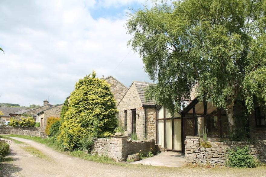 Single storey architect designed property in peaceful Yorkshire village