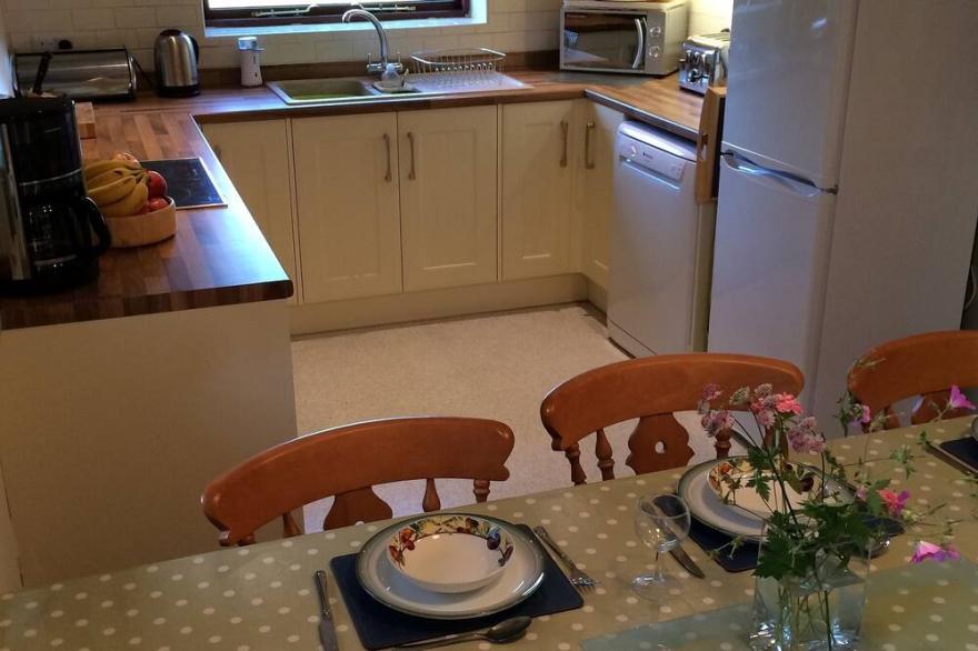 Single storey architect designed property in peaceful Yorkshire village