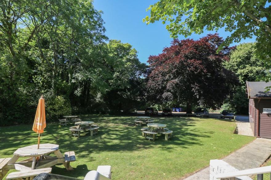 MILES RETREAT, pet friendly, with pool in Hayle
