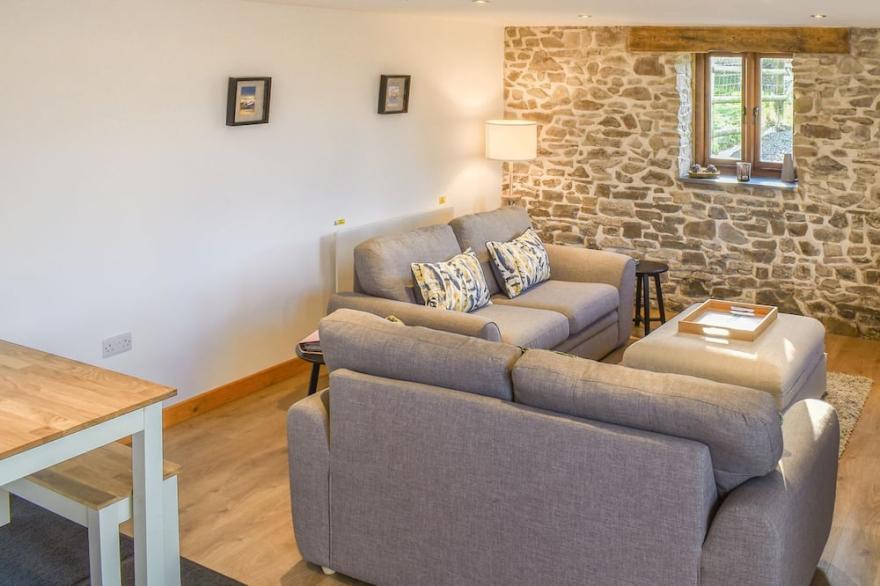 2 bedroom accommodation in Buckland Brewer