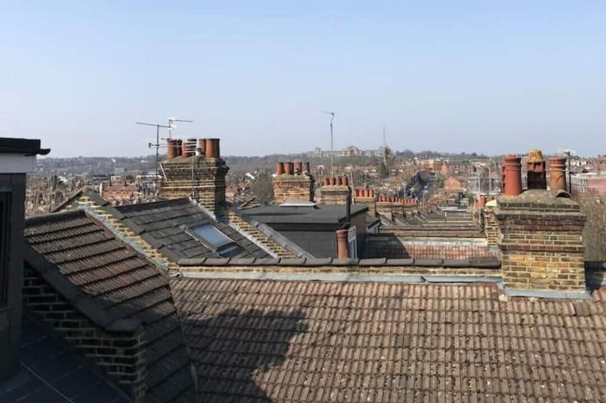Elegant 3bed Crouchend in style with roof terrace