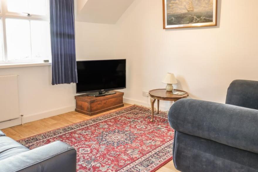THE REST, pet friendly, country holiday cottage in St Abbs