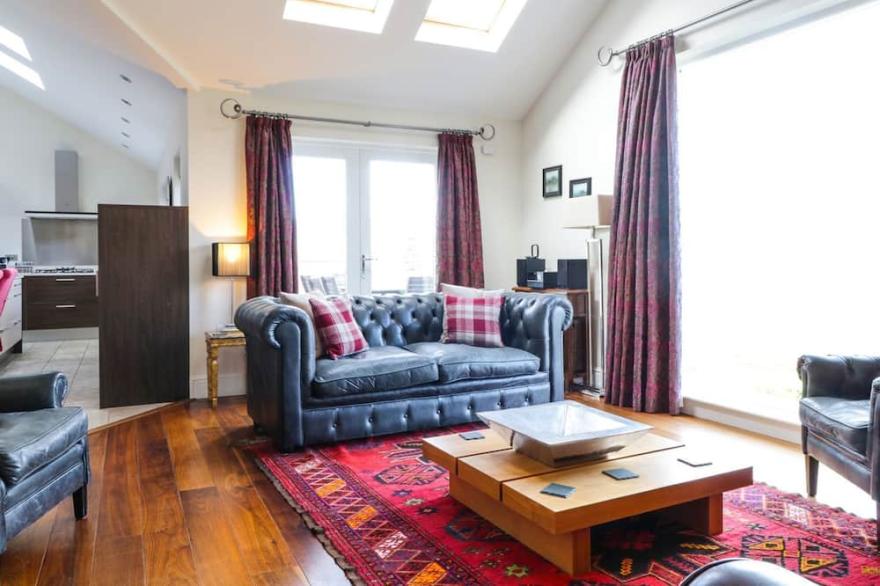CLOUD END, family friendly, luxury holiday cottage in Keswick
