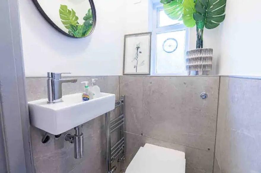 Modern 2bed Apartment, Maida Vale