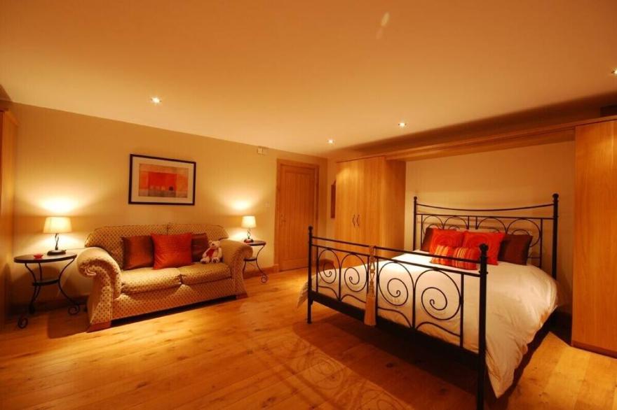 Celebration House / Victorian Railway Conversion. Sleeps up to 18 guests.