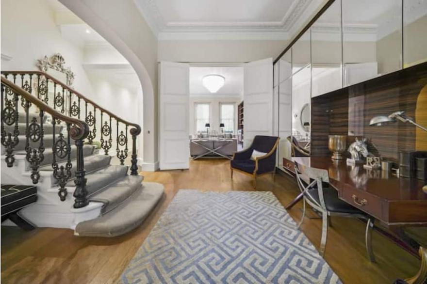 Magnificent House in Knightsbridge