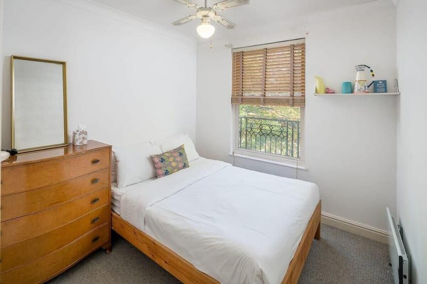 Bright 3 Bedroom House Near King's Cross St.Pancras