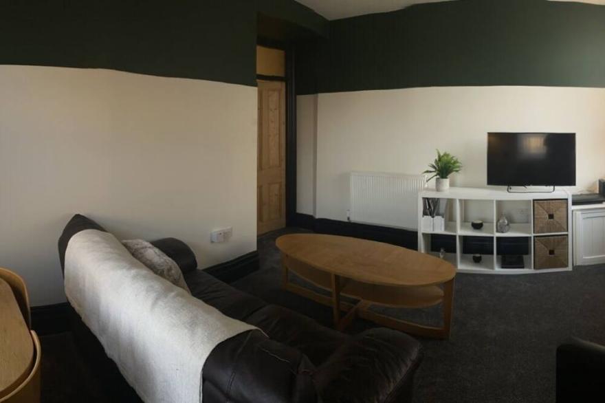 76 Wilson Street- Ground floor 2 Bedroom Apartment