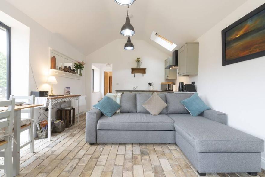The Grain Store - Detached barn conversion set in 8 acres of Norfolk countryside