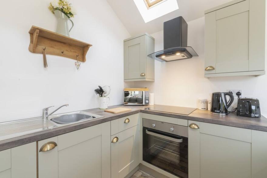 The Grain Store - Detached barn conversion set in 8 acres of Norfolk countryside