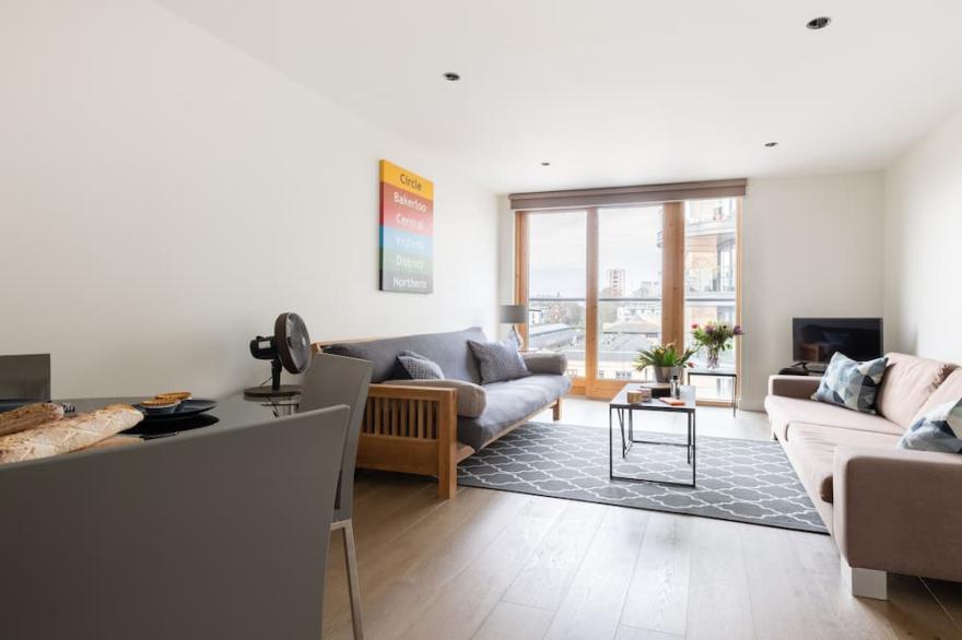 1 Bed - Tobacco Dock - Wapping