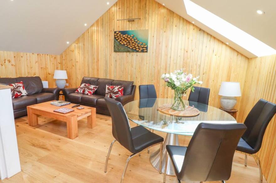 THE MEETING HOUSE @ YELLOWMEAD FARM, romantic in Yelverton