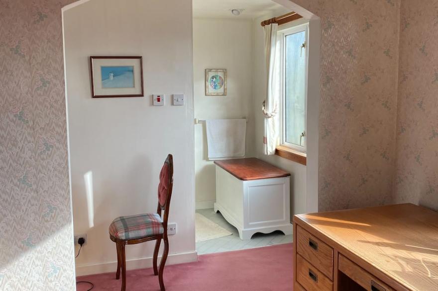COP26, convenient, can be split to 2 or 3 bedroom option. pro rata.