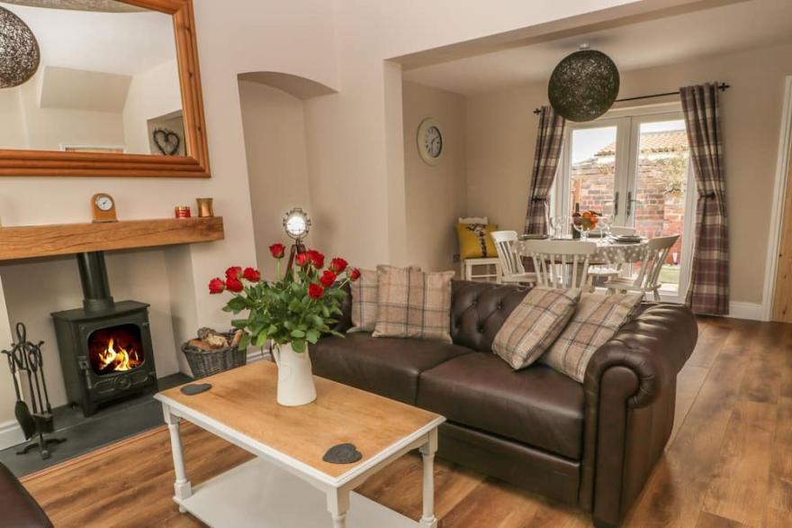 THE SANCTUARY, pet friendly, with open fire in Marske-By-The-Sea