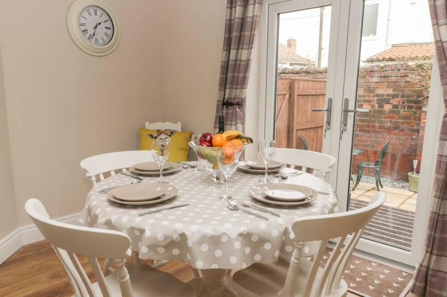 THE SANCTUARY, pet friendly, with open fire in Marske-By-The-Sea