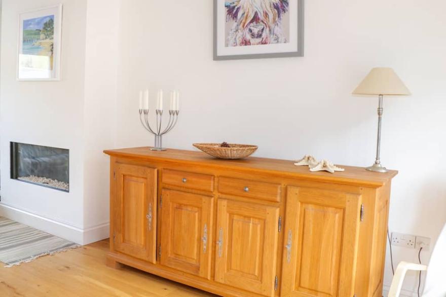 1 ORCHARD COTTAGES, pet friendly, with a garden in Salcombe