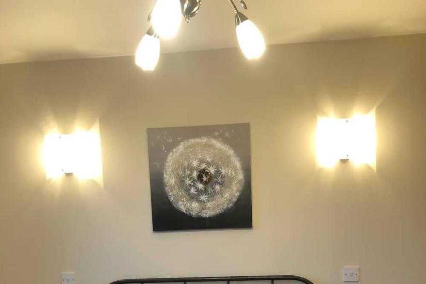 River/Meadow View Apartment - Little Paxton