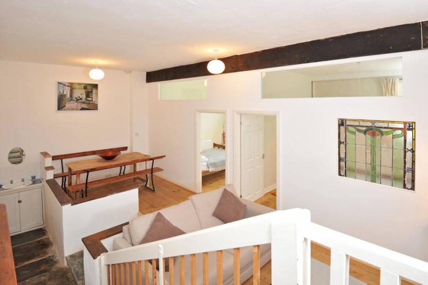 Unique Old Chapel. Walk to beach. Fri-Fri booking Jul/Aug unless by arrangement.