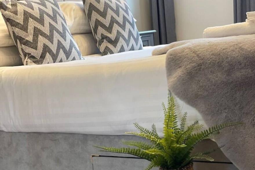Silver Stone Suite - in the heart of Aberdeen