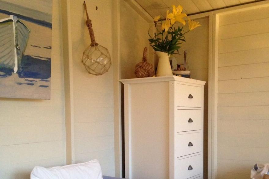 Waterside Cottage Adjacent to Frogmore Creek, Part Of The Salcombe Estuary