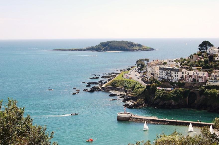 Stunning Holiday Home By The Beach At Looe, Cornwall - With Great Sea Views