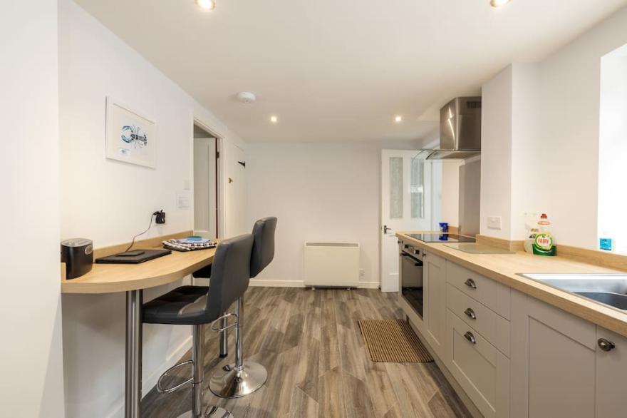 Stunning Holiday Home By The Beach At Looe, Cornwall - With Great Sea Views