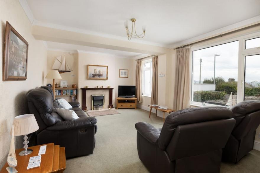 Stunning Holiday Home By The Beach At Looe, Cornwall - With Great Sea Views