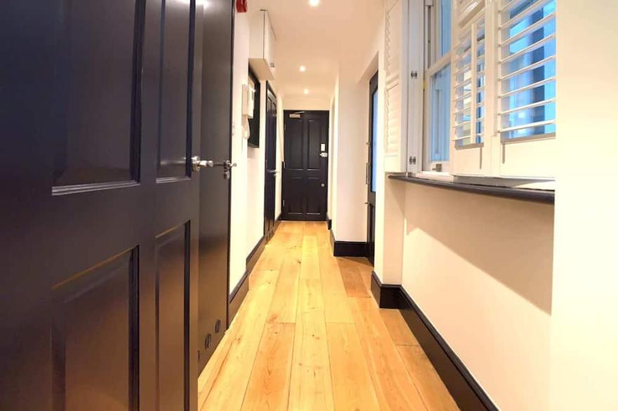 s2 Breathtaking Patio Apartment in Paddington