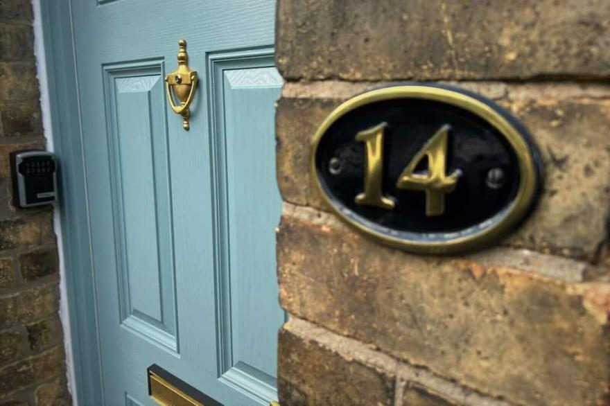 Escape 2 Unwind, Victorian Elegance - Sleeps 6