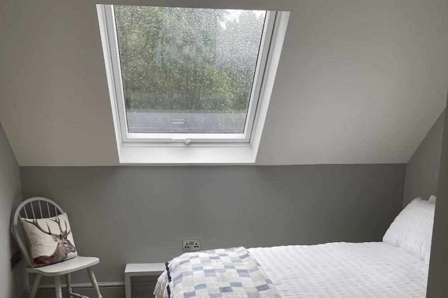 Adorable one bedroom lodge with outstanding views