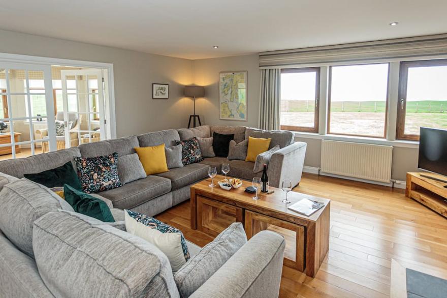 CORSEWALL CASTLE FARM LODGES, family friendly in Kirkcolm