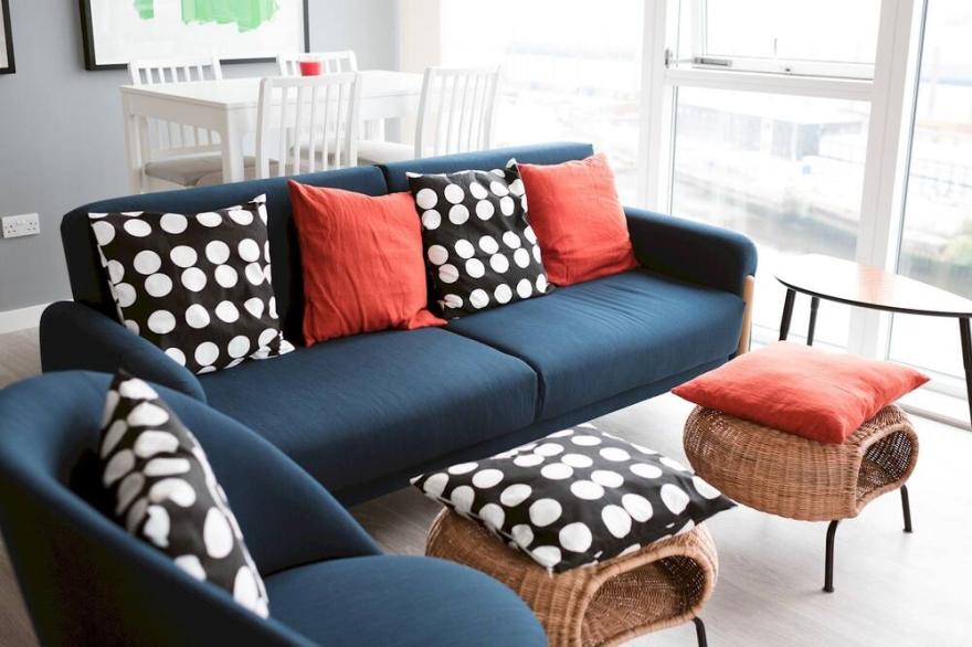 Pass the Keys | Lovely New 1-bedroom Glasgow Harbour River View