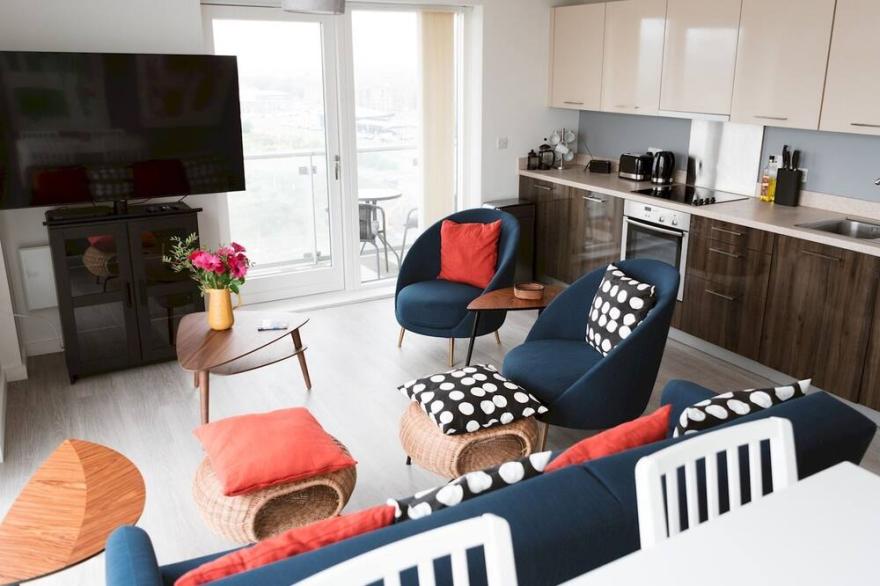Pass the Keys | Lovely New 1-bedroom Glasgow Harbour River View