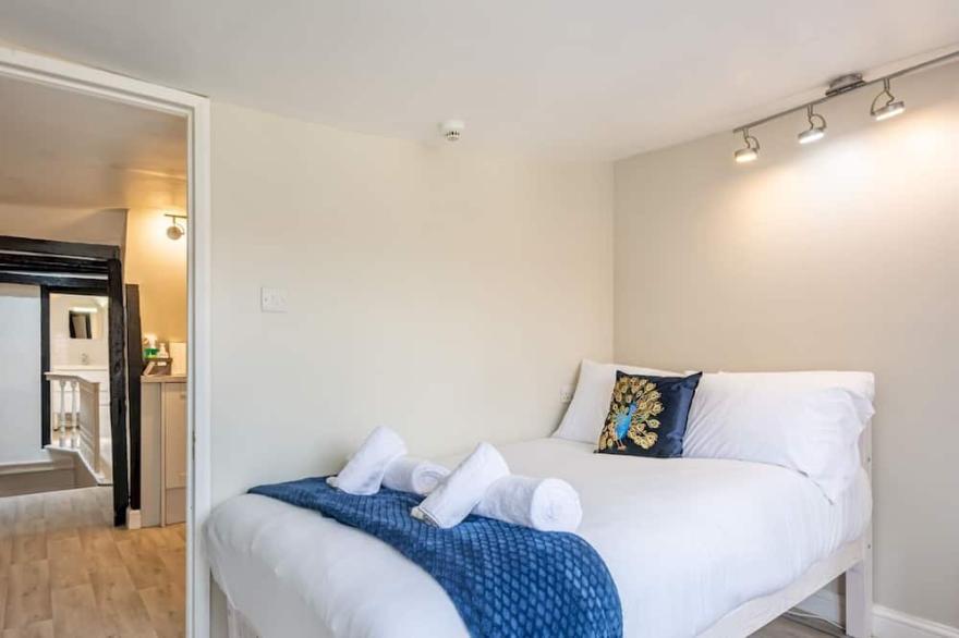 Pass the Keys | Renovated Apartment in the Centre of Canterbury