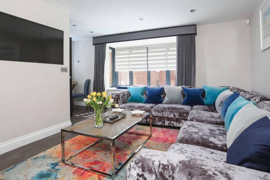 HARBOUR COTTAGE, family friendly in Dartmouth