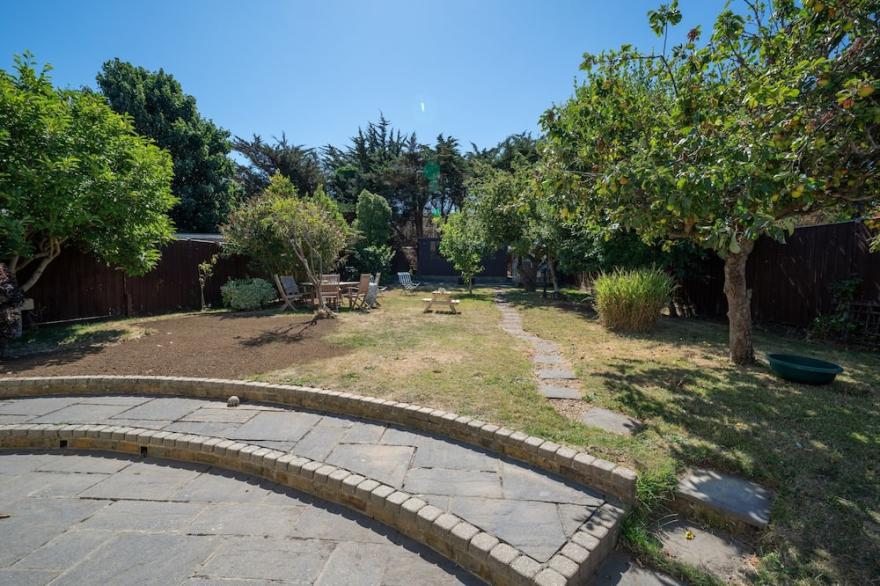 Location! Lane End Road Bembridge Isle of Wight