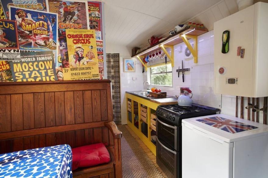 Showman's Wagon is a renovated 1950s fairground travelling-van for two guests.