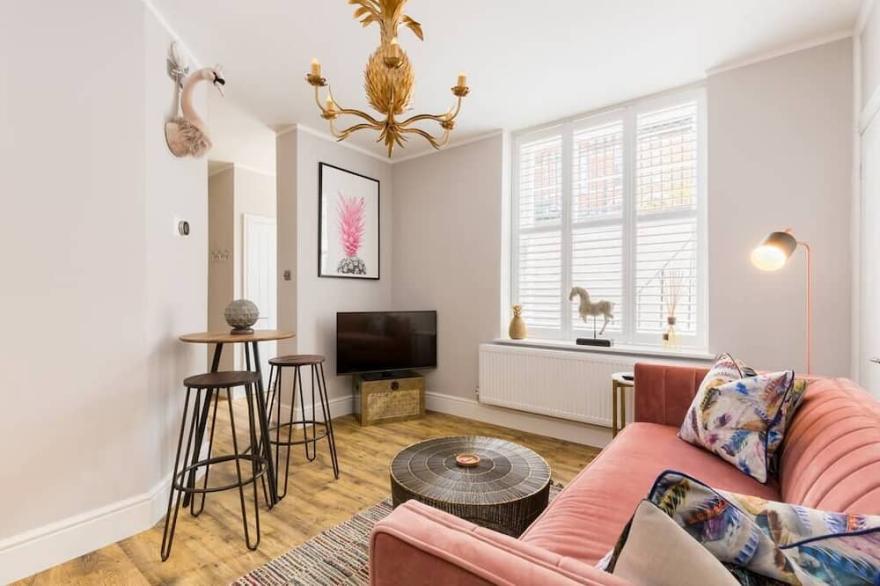 L-Spa Boutique Apartments - Chic hideaway studio apartment