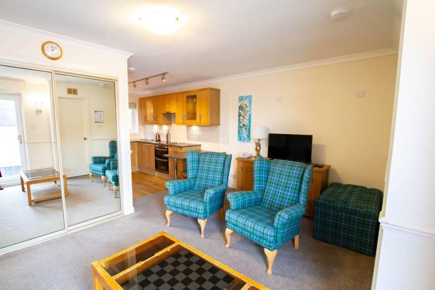 Loch Rannoch Lochside Lodge (7) -  Retreat Group