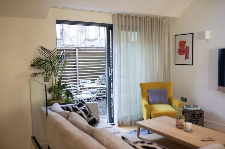 Luxury Mews Cottage in Park district, Glasgow