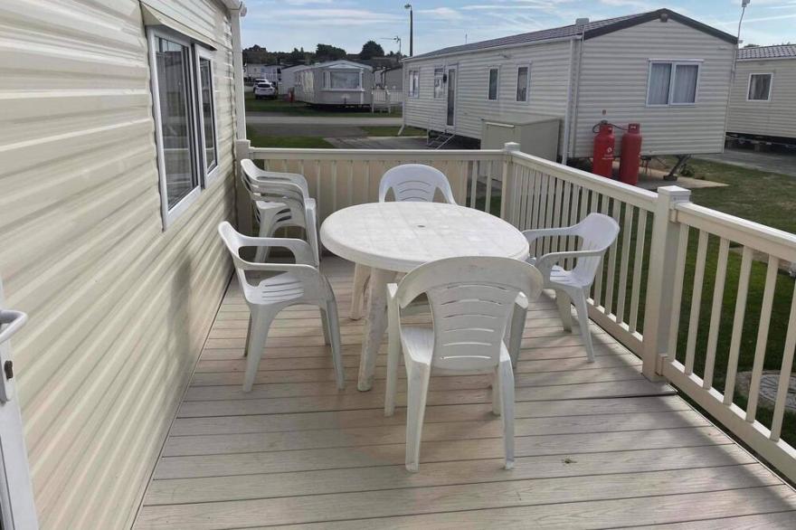 2 bedroom caravan in hunstanton free wi-fi