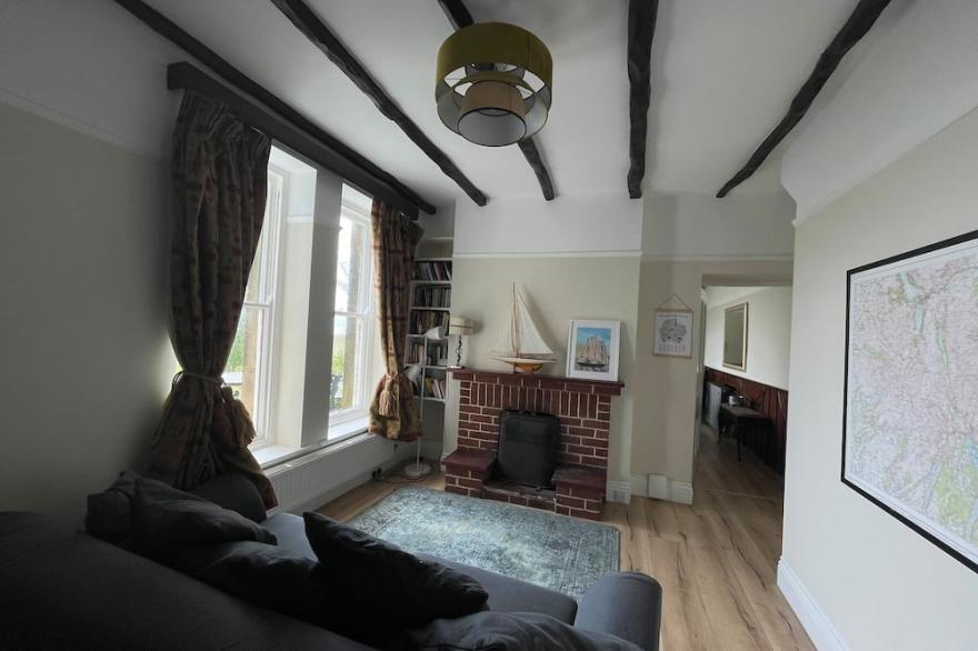 WYNCOTE, pet friendly, with open fire in Grange-Over-Sands