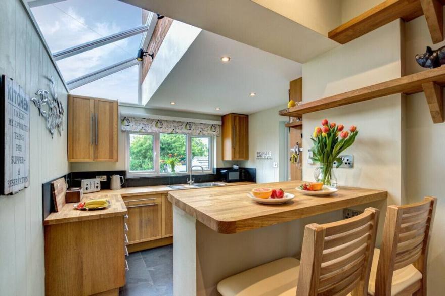 Mor View - Three Bedroom House, Sleeps 5
