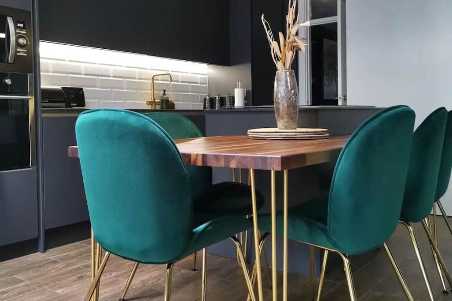 Stylish 4 bedroom London Townhouse Central London