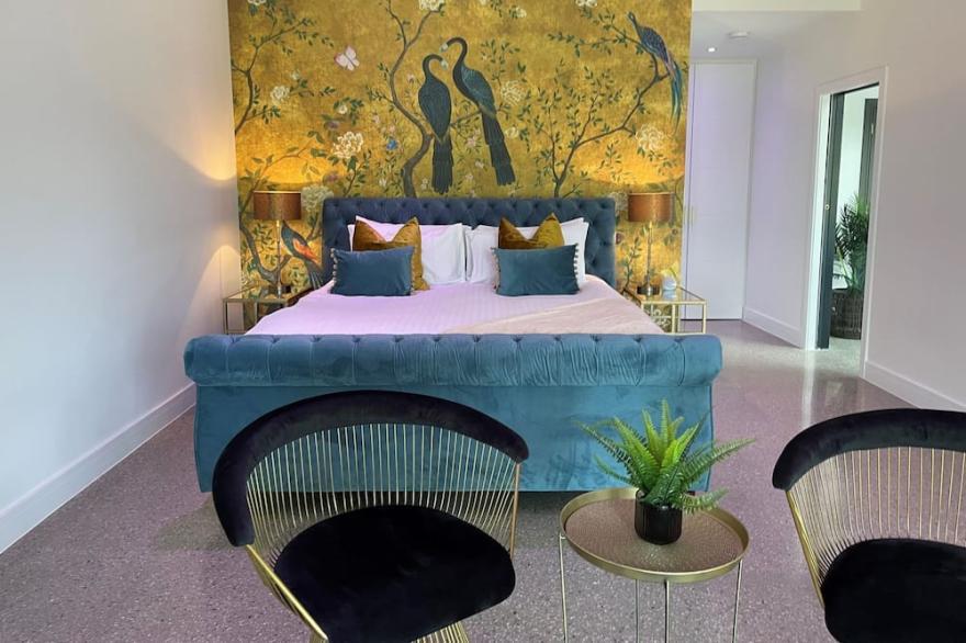 No.6, South View Lodges -  a lodge that sleeps 4 guests  in 2 bedrooms