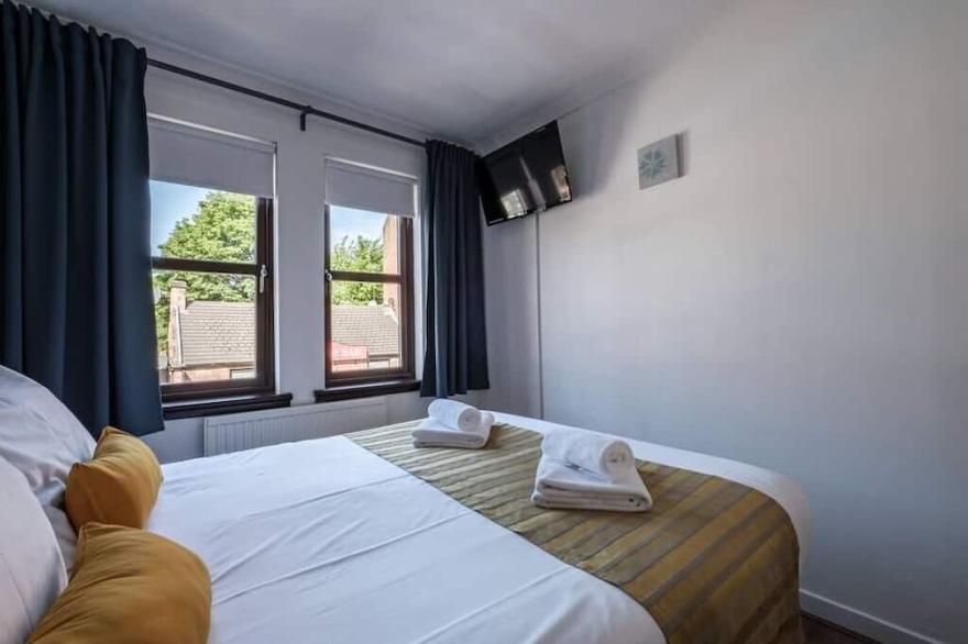 Spacious 2 bed apartment in Uddingston